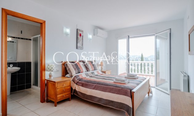 Herverkoop - Villa -
Teulada - Moraira