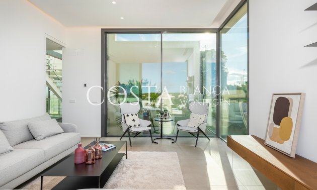 Nowy budynek - Willa -
Las Colinas Golf and Country Club