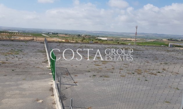 Wiederverkauf - Villa -
Los Montesinos - Los Montesinos Centro