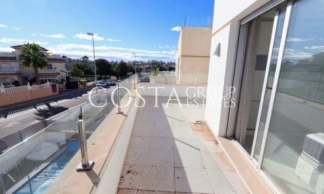 Revente - Villa -
Orihuela Costa - Lomas de Cabo Roig