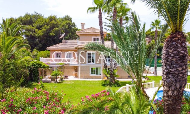 Odsprzedaż - Willa -
Orihuela Costa - Villamartin