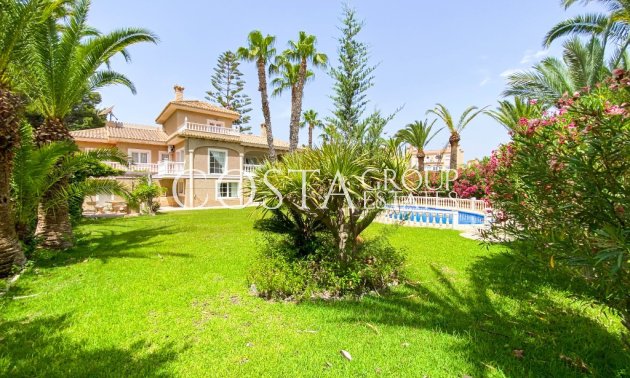 Odsprzedaż - Willa -
Orihuela Costa - Villamartin