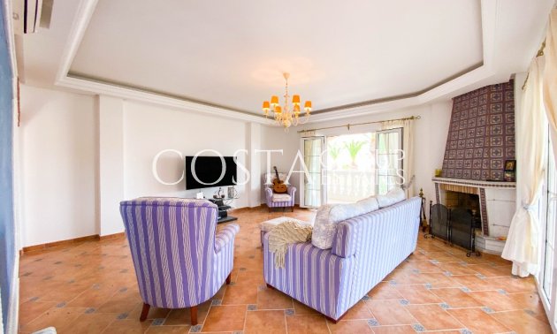 Odsprzedaż - Willa -
Orihuela Costa - Villamartin