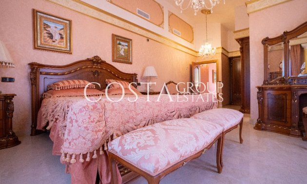 Odsprzedaż - Willa -
Orihuela Costa - Campoamor