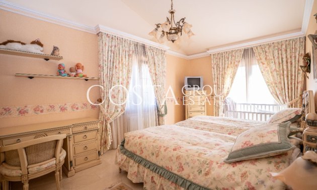 Odsprzedaż - Willa -
Orihuela Costa - Campoamor