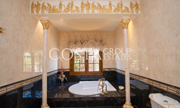 Odsprzedaż - Willa -
Orihuela Costa - Campoamor