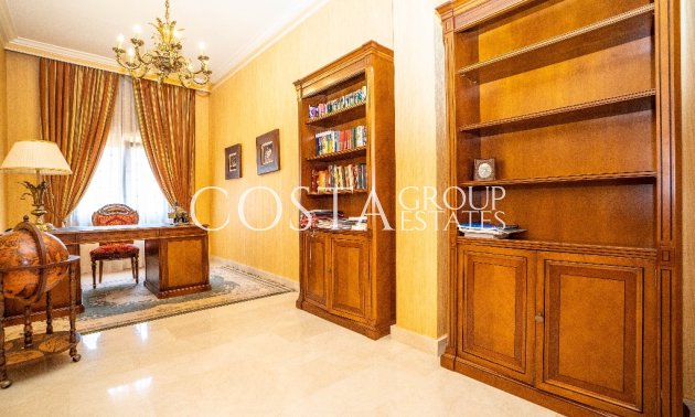 Odsprzedaż - Willa -
Orihuela Costa - Campoamor