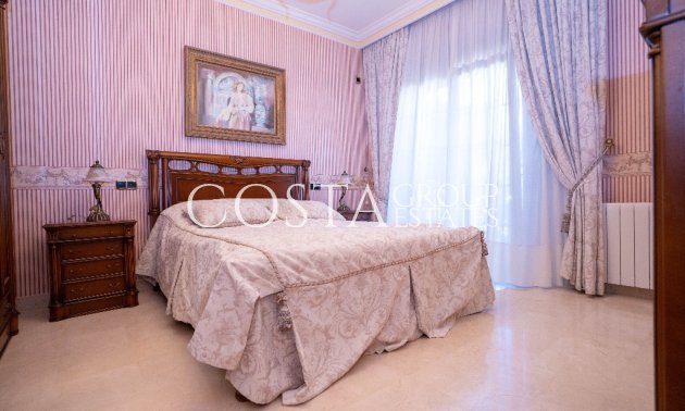 Odsprzedaż - Willa -
Orihuela Costa - Campoamor