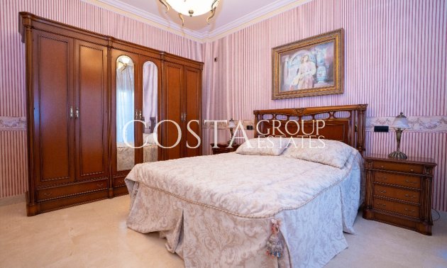 Odsprzedaż - Willa -
Orihuela Costa - Campoamor