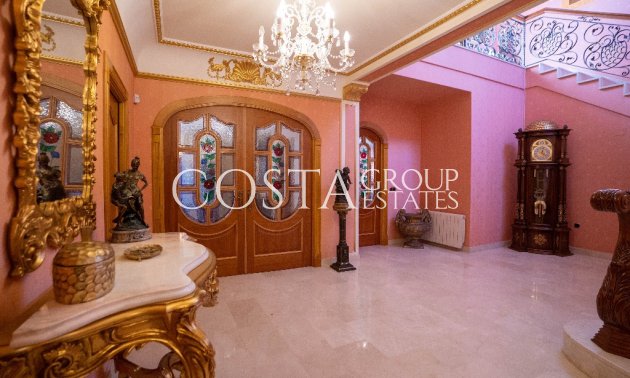 Odsprzedaż - Willa -
Orihuela Costa - Campoamor