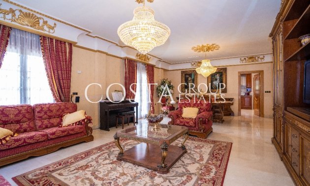 Odsprzedaż - Willa -
Orihuela Costa - Campoamor