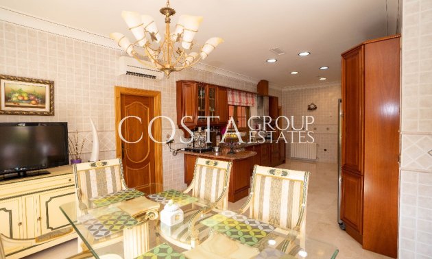 Odsprzedaż - Willa -
Orihuela Costa - Campoamor