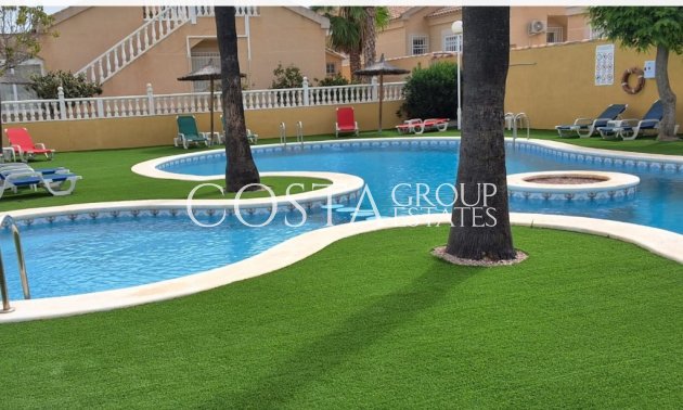 Odsprzedaż - Willa -
Orihuela Costa - Los Altos