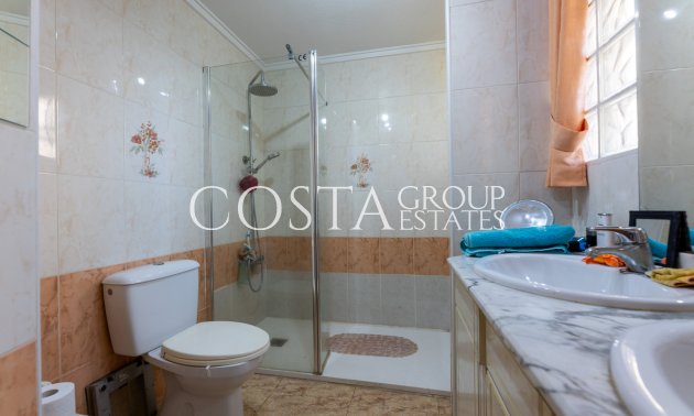 Odsprzedaż - Willa -
Orihuela Costa - Los Altos