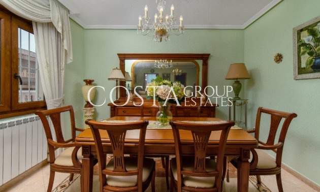 Odsprzedaż - Willa -
Orihuela Costa - Los Altos