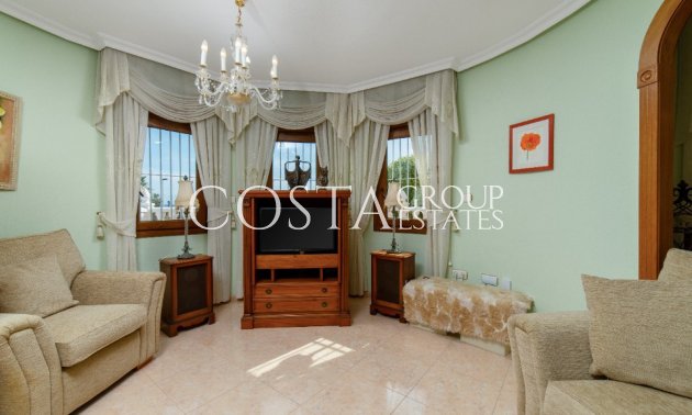 Odsprzedaż - Willa -
Orihuela Costa - Los Altos