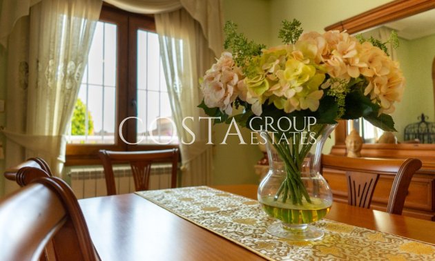 Odsprzedaż - Willa -
Orihuela Costa - Los Altos