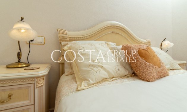 Odsprzedaż - Willa -
Orihuela Costa - Los Altos