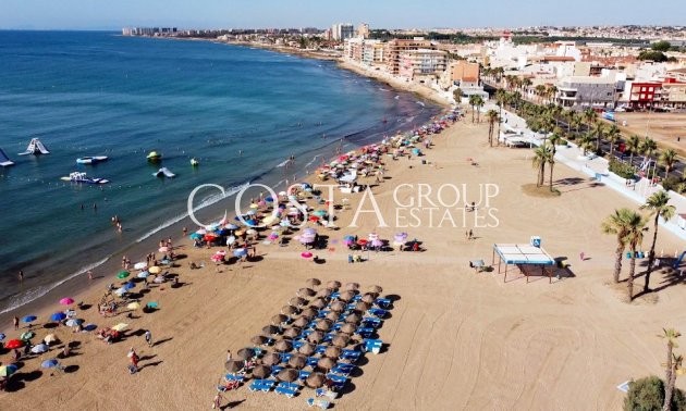 Odsprzedaż - Willa -
Orihuela Costa - Los Altos