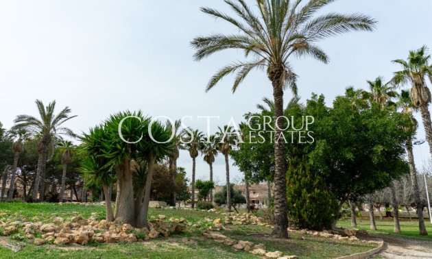 Odsprzedaż - Willa -
Orihuela Costa - Los Altos