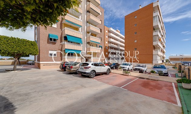 Odsprzedaż - Apartments -
Orihuela Costa - Punta Prima