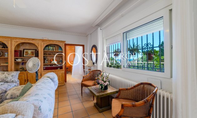 Odsprzedaż - Willa -
Orihuela Costa - Campoamor