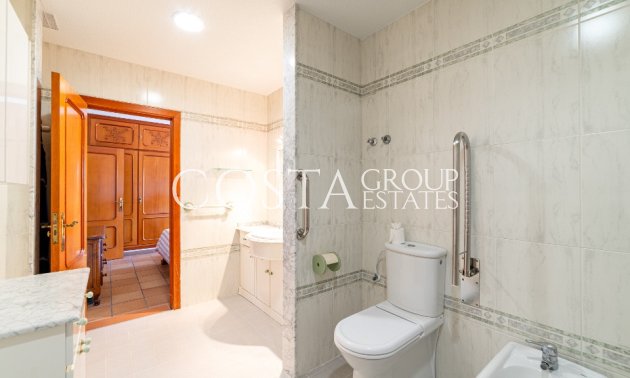 Odsprzedaż - Willa -
Orihuela Costa - Campoamor