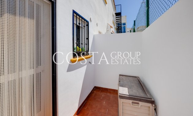 Odsprzedaż - Dom -
Orihuela Costa - Punta Prima