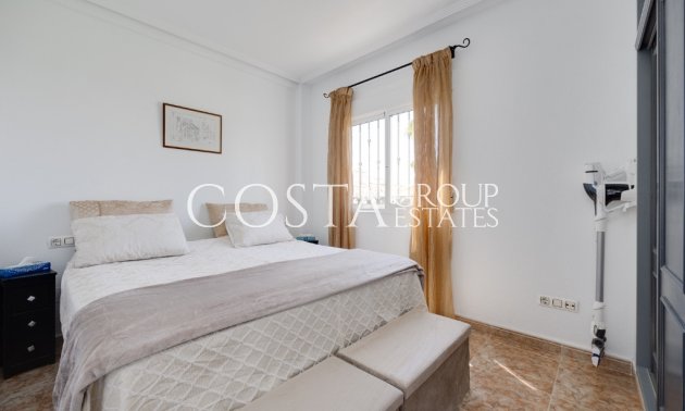 Odsprzedaż - Dom -
Orihuela Costa - Punta Prima