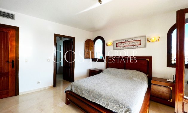 Odsprzedaż - Apartments -
Orihuela Costa - Punta Prima