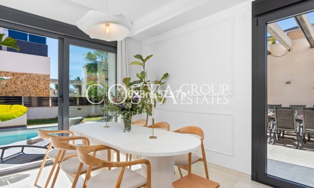 Odsprzedaż - Willa -
Orihuela Costa - Lomas De Campoamor