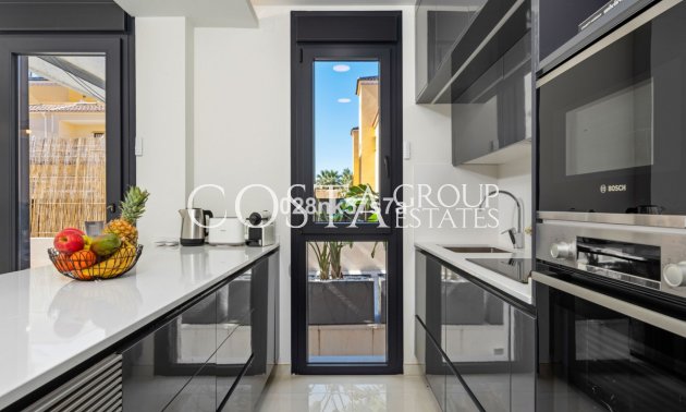 Odsprzedaż - Willa -
Orihuela Costa - Lomas De Campoamor