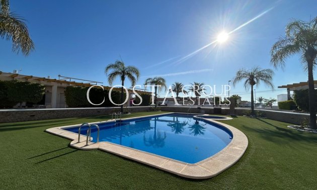 Odsprzedaż - Dom -
Orihuela Costa - Mil Palmeras