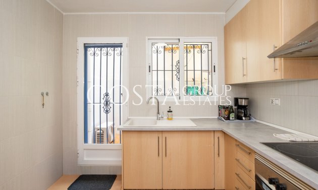 Odsprzedaż - Dom -
Orihuela Costa - Villamartin