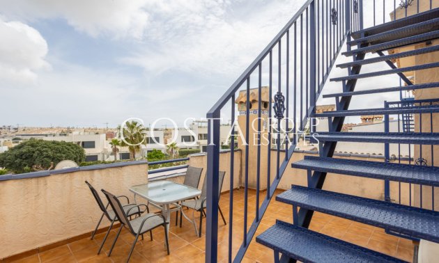 Odsprzedaż - Dom -
Orihuela Costa - Villamartin