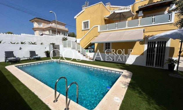 Odsprzedaż - Willa -
San Miguel de Salinas - San Miguel de Salinas Centro