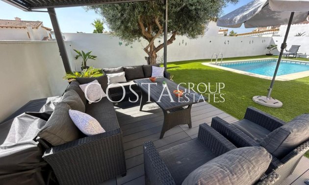 Odsprzedaż - Willa -
San Miguel de Salinas - San Miguel de Salinas Centro