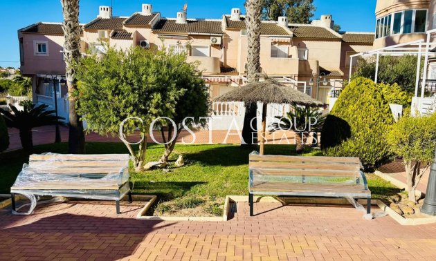 Odsprzedaż - Dom -
Orihuela Costa - Mil Palmeras