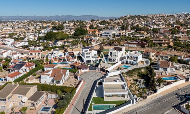 Odsprzedaż - Willa -
Rojales - Ciudad Quesada