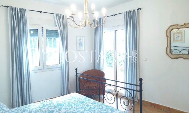 Odsprzedaż - Willa -
Teulada - Moraira