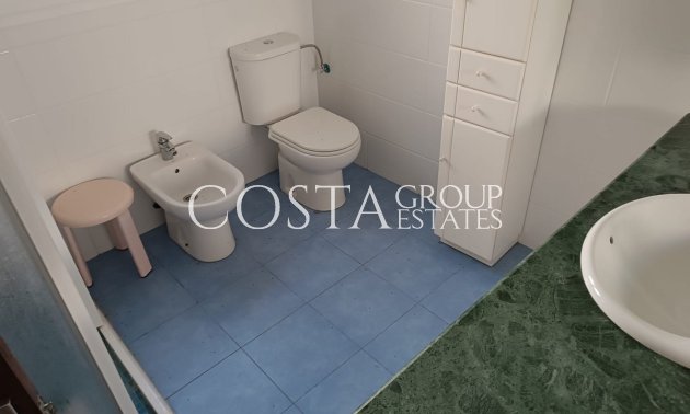 Odsprzedaż - Willa -
Yecla - Yecla Centro