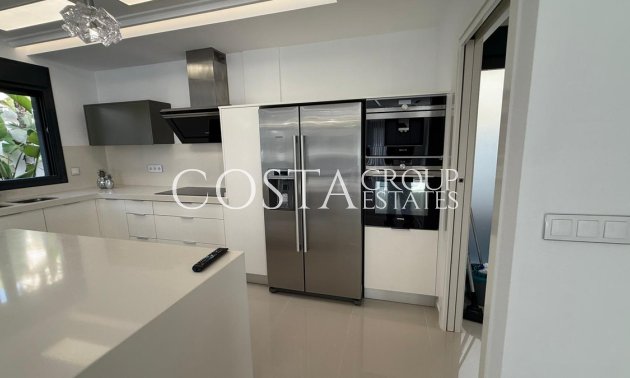 Odsprzedaż - Willa -
San Miguel de Salinas - San Miguel de Salinas Centro