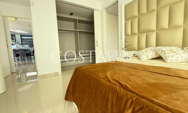 Odsprzedaż - Willa -
San Miguel de Salinas - San Miguel de Salinas Centro