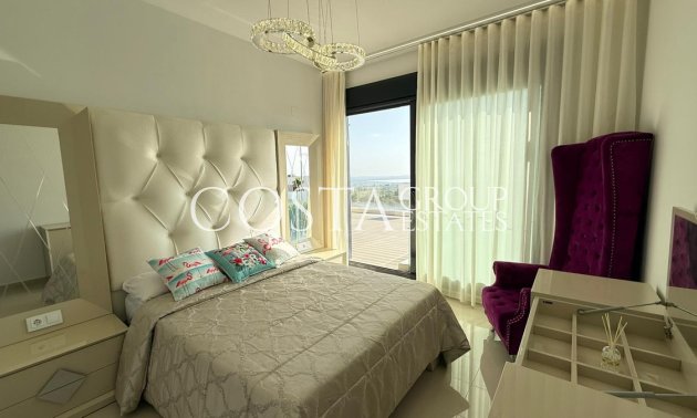 Odsprzedaż - Willa -
San Miguel de Salinas - San Miguel de Salinas Centro