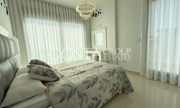 Odsprzedaż - Willa -
San Miguel de Salinas - San Miguel de Salinas Centro