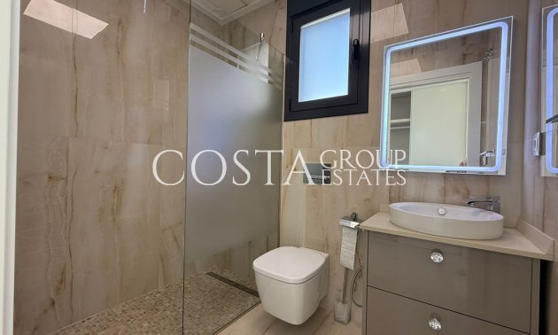 Odsprzedaż - Willa -
San Miguel de Salinas - San Miguel de Salinas Centro