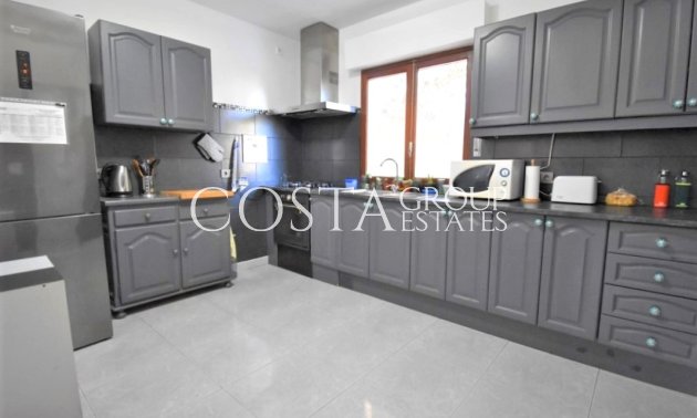 Odsprzedaż - Willa -
Orihuela Costa - Villamartin