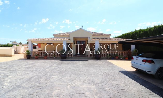 Odsprzedaż - Willa -
Almoradí - Heredades