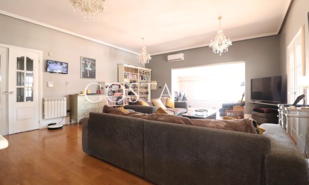 Odsprzedaż - Willa -
Almoradí - Heredades