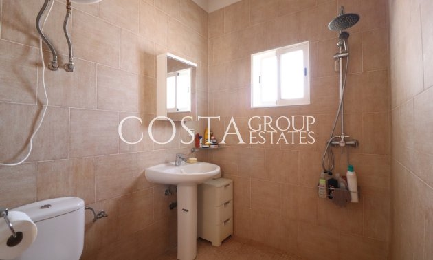 Odsprzedaż - Willa -
Almoradí - Heredades